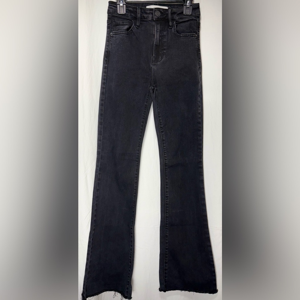 HIDDEN High-Waisted Jeans